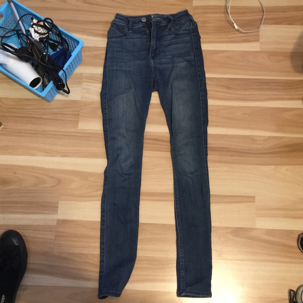 Hollister jeans